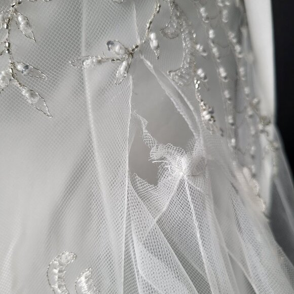 NWD~$1499~DAVINCI~2/4~WHITE EMBELLISHED FIT & FLARE BEADED WEDDING DRESS GOWN - Picture 13 of 16
